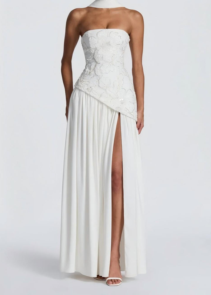 Damen Strapless Abendkleid mit seitlichem Schlitz und floralen Applikationen Echo Archiv
