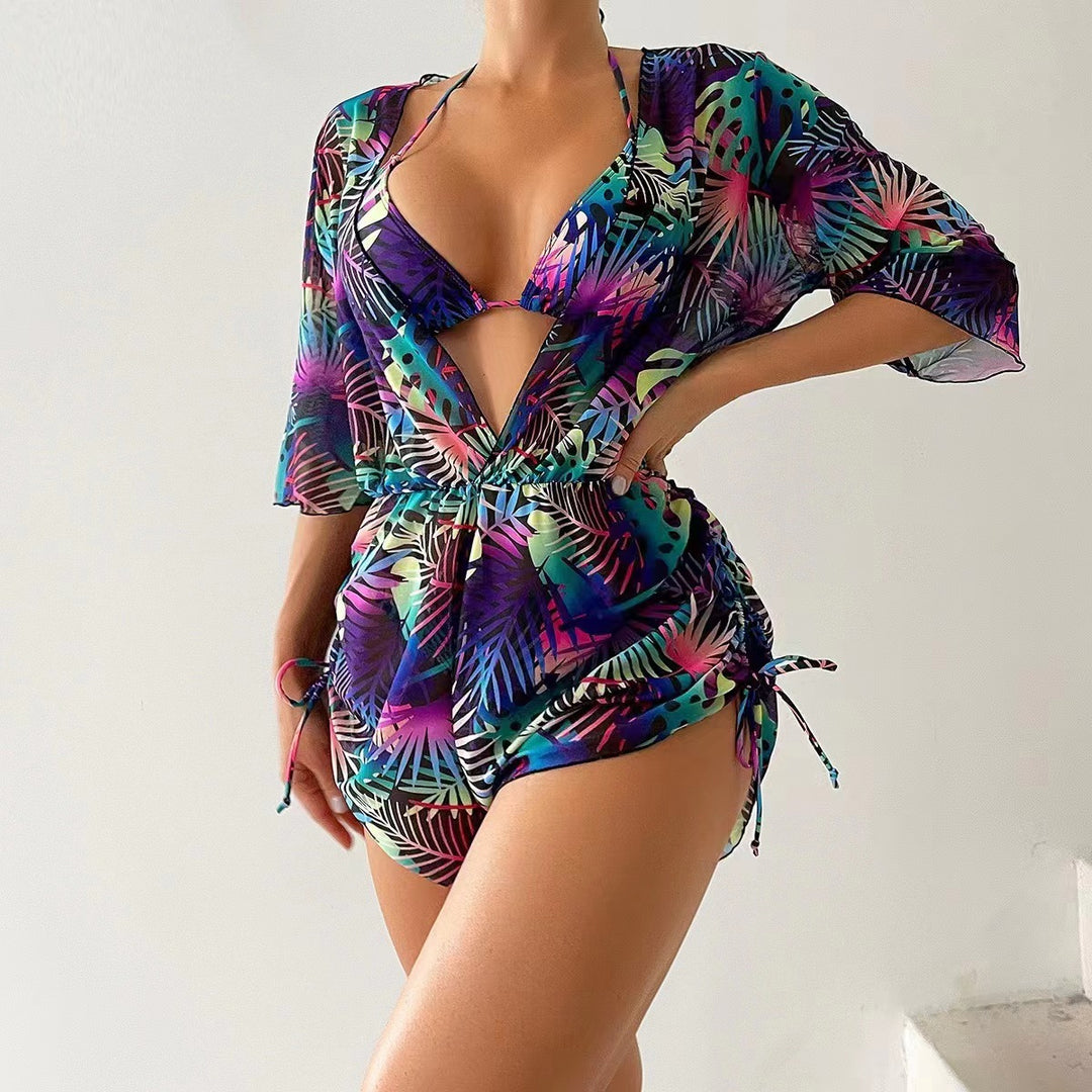 Damen Badeset mit floralem Wickeloberteil und Triangel-Bikini Echo Archiv