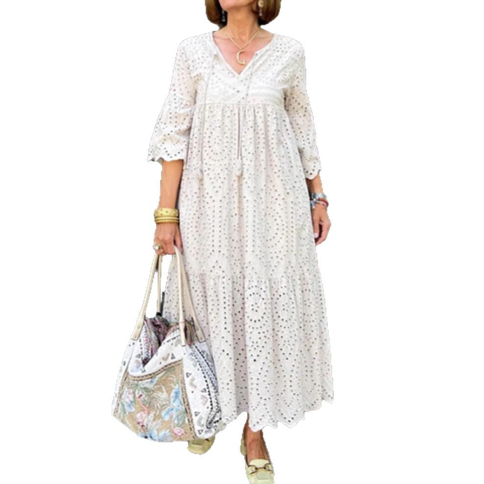 Damen nan fließendes Maxikleid mit Ajourstickerei, V-Ausschnitt, Unterbrustnaht und Volantrock Echo Archiv