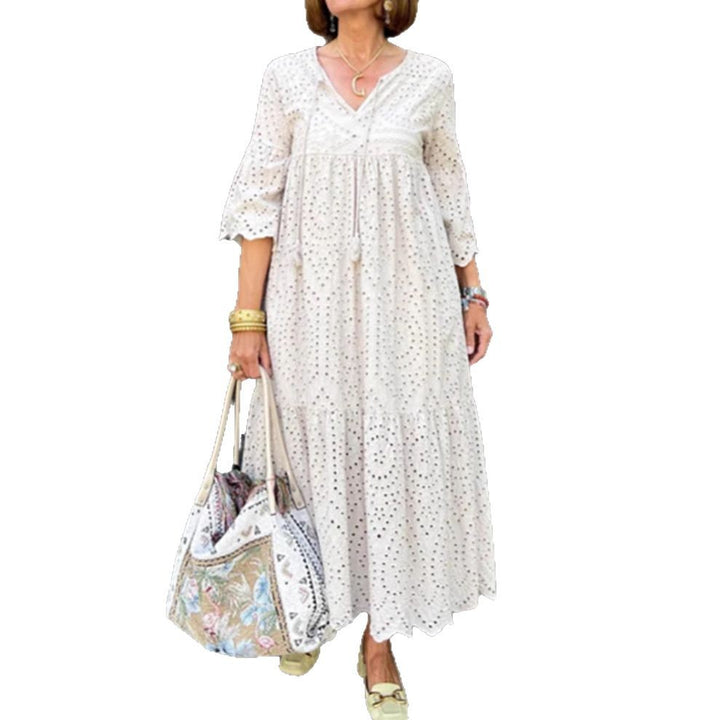 Damen nan fließendes Maxikleid mit Ajourstickerei, V-Ausschnitt, Unterbrustnaht und Volantrock Echo Archiv