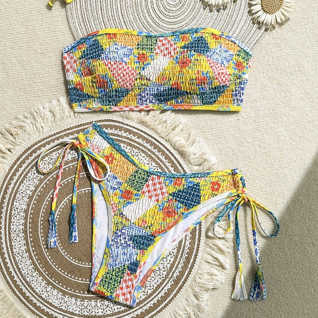 Damen Bandeau-Bikini mit verspieltem Design und seitlichem Bindeband Echo Archiv