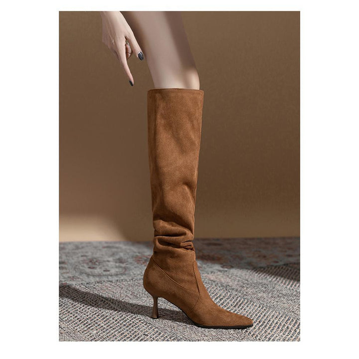 Damen Slouch‑Stiefel aus Wildlederoptik mit spitzer Zehenform und niedrigem Kitten‑Absatz Echo Archiv