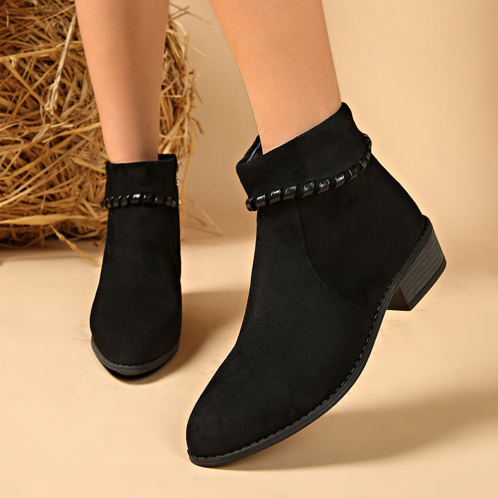 Damen Modische Ankle Boots mit seitlichem Reißverschluss und Ketten-Detail – Varelle