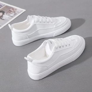 Damen Minimalistische Plateausneaker aus Textil mit gepolstertem Schaft und profilierter Gummisohle – Névara