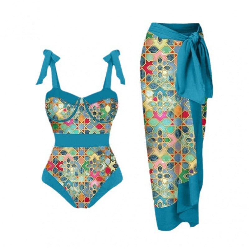 Damen Bikini-Set mit floralem Design und elegantem Überrock Echo Archiv