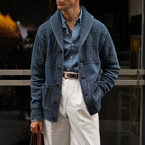 Herren Gestrickter Schalkragen-Cardigan mit Strukturstrick und aufgesetzten Taschen Echoarchiv