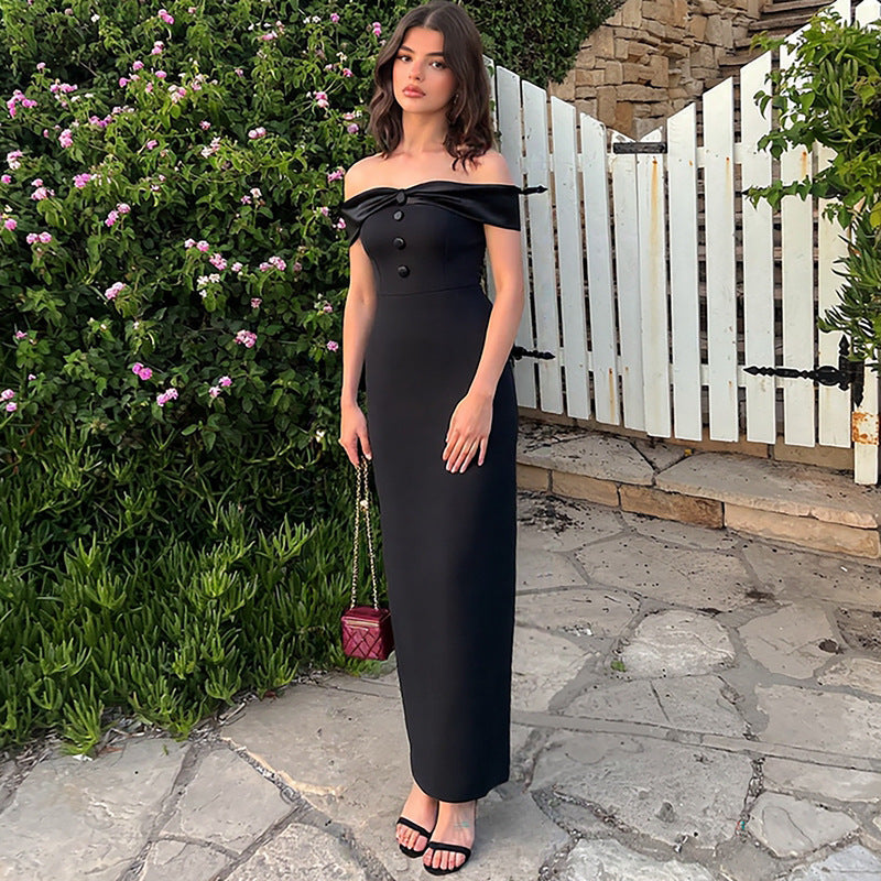Damen Damenhaftes Maxi-Kleid mit off-shoulder Design und eleganten Knopfdetails Echo Archiv