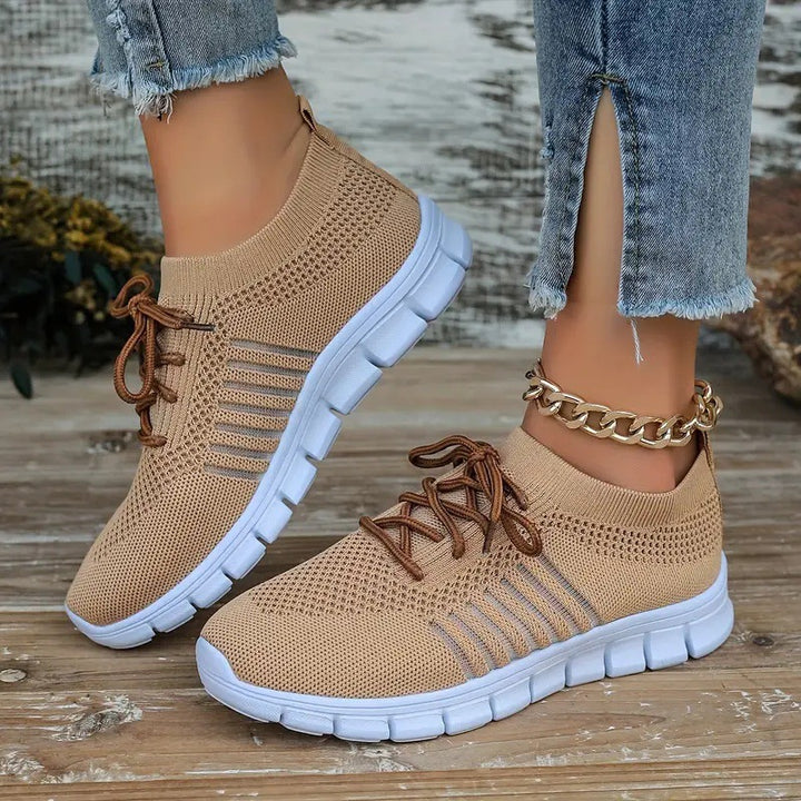 Damen Leichte Strick‑Sock‑Sneaker mit elastischem Schaft und flexibler Profilsohle Echo Archiv