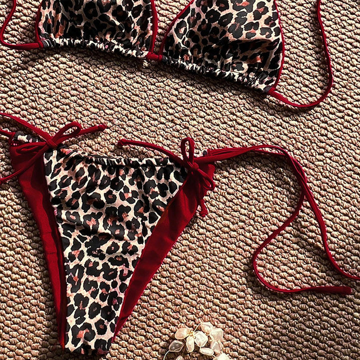 Damen Triangel-Bikini mit verspieltem Animal-Print Echo Archiv