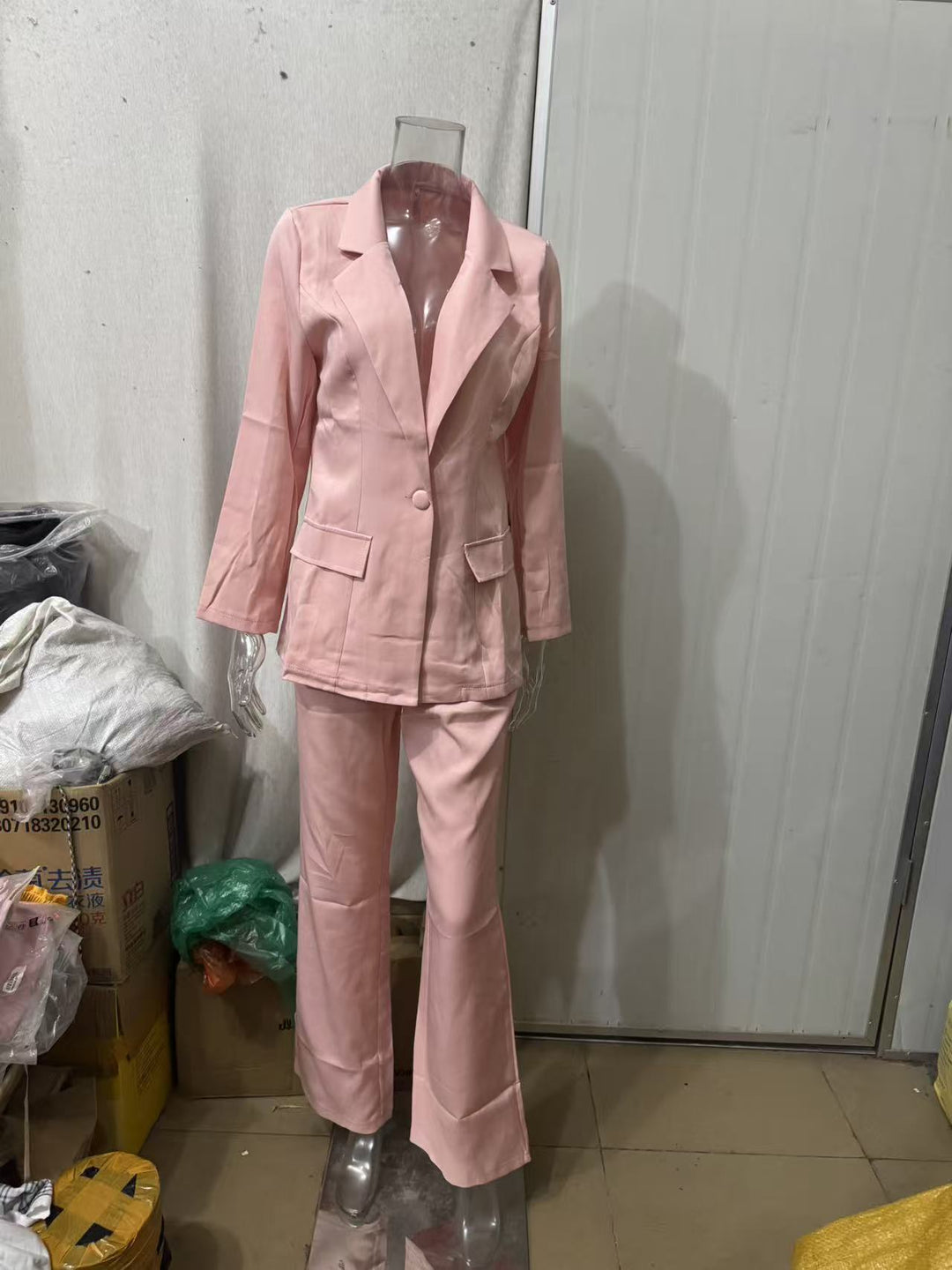 Damen nan eleganter Longline-Blazer mit tiefem V-Ausschnitt und weitem Palazzo-Hosenanzug Echo Archiv