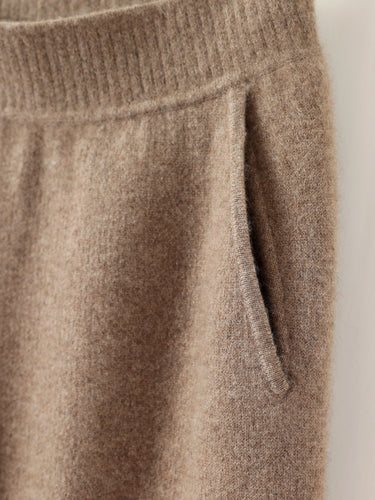 Damen Hochtaillierte Strickhose mit kaschmirähnlicher Haptik und schmal zulaufendem Bein Echoarchiv