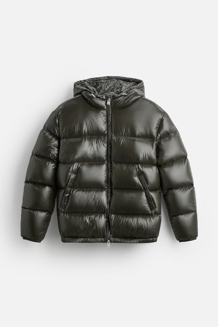 Damen nan glänzende Steppjacke mit Kapuze wattierter Thermofüllung und geradem Komfortschnitt Echo Archiv