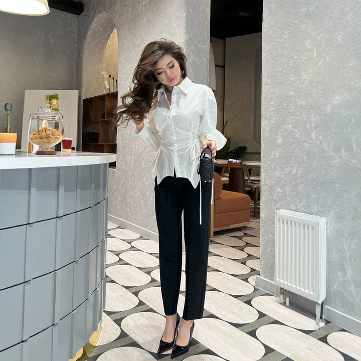Damen Taillierte Hemdbluse mit Kordelzug‑Taille & extra langen Manschetten Echoarchiv