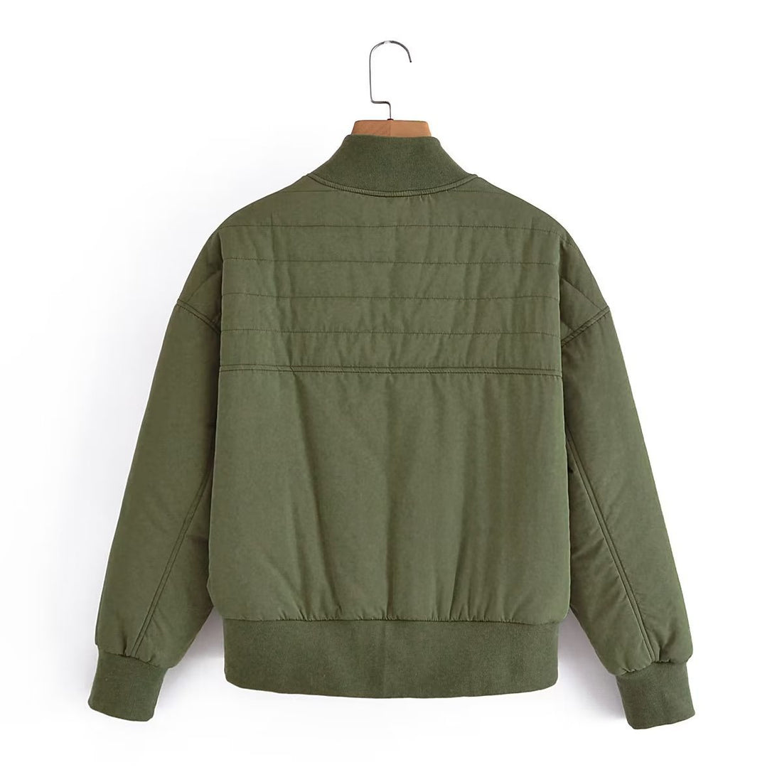 Damen Kurz geschnittene wattierte Blousonjacke mit geripptem Saum – Avenza
