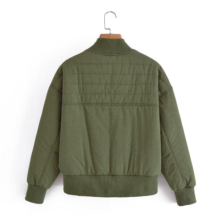 Damen Kurz geschnittene wattierte Blousonjacke mit geripptem Saum – Avenza