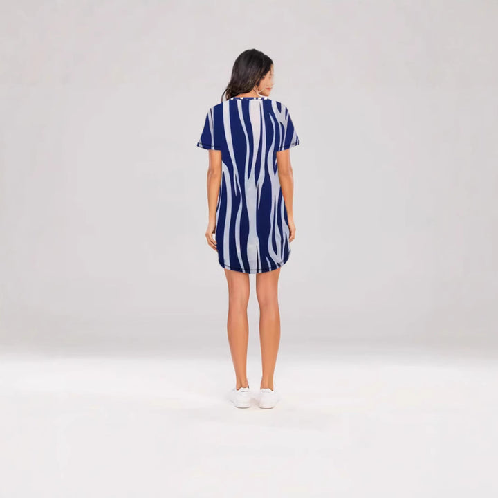 Damen Kurzarm Kleid mit auffälligem Streifenmuster und bequemem Schnitt Echo Archiv