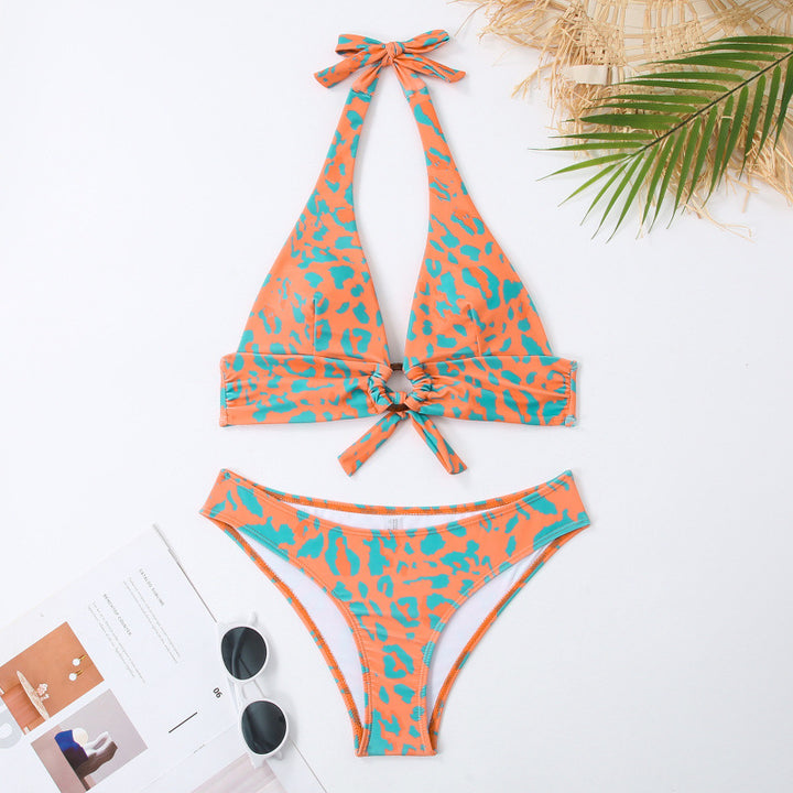 Damen Triangel-Bikini mit verspieltem Knoten-Design und elegantem Strandrock Echo Archiv