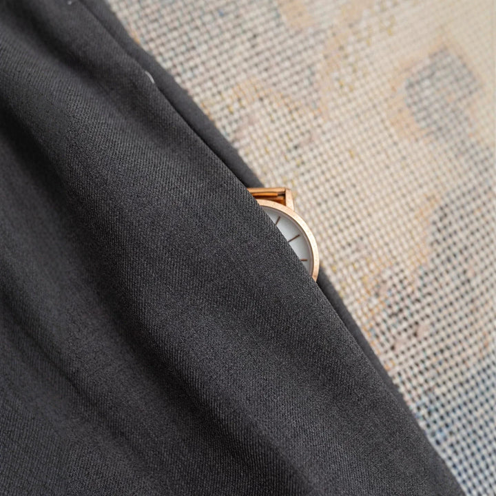Damen Elegante und lockere Stoffhose Echoarchiv