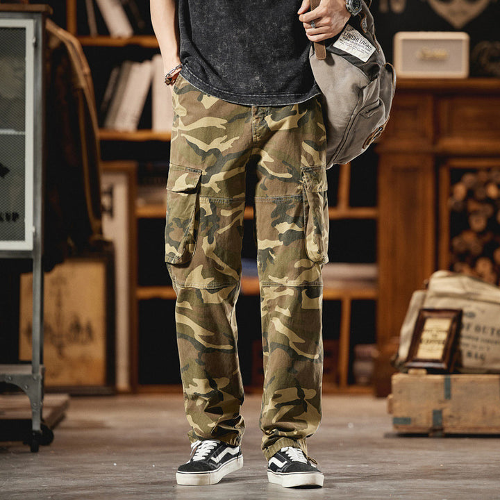 Herren Relaxed-Fit Camouflage-Cargohose mit seitlichen Klappentaschen und Kordelabschlüssen Echo Archiv
