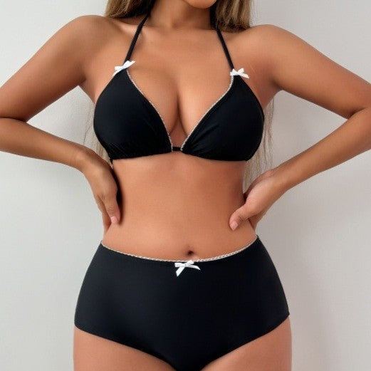 Damen Hochgeschnittener Bikini mit feinen Details Echo Archiv