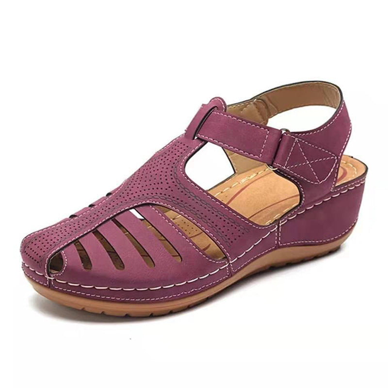 Damen Bequeme orthopädische Sandalette mit geschlossener Zehenpartie und verstellbarem Klettverschluss – Sorelia