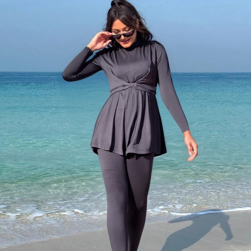 Damen modischer Longsleeve-Badeanzug mit Wickelrock Echo Archiv
