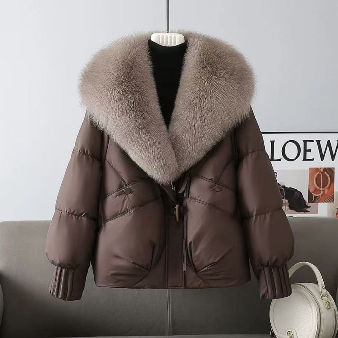 Damen nan kurze wattierte Steppjacke mit voluminösem Kunstfellkragen und Taillenzug Echo Archiv