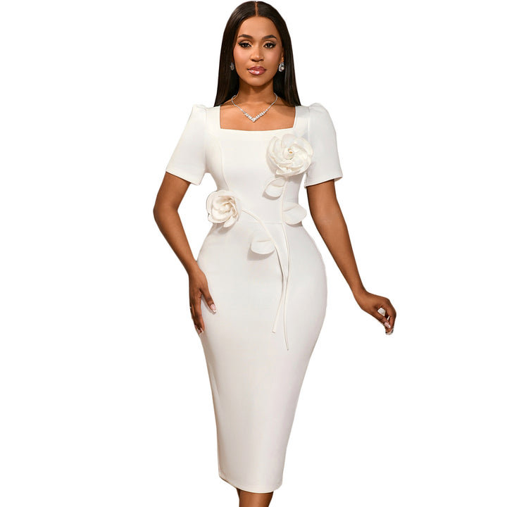 Damen Elegantes Kleid mit 3D-Blütenapplikationen Echo Archiv