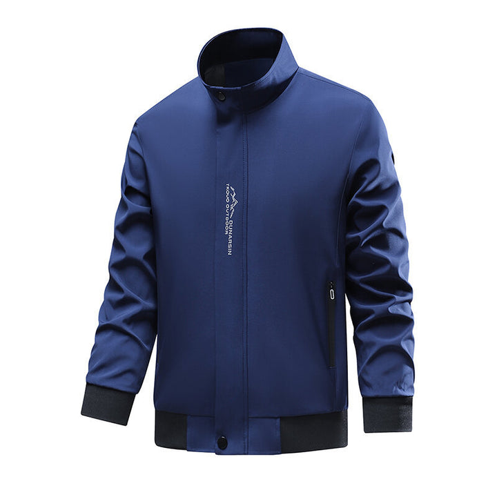 Herren Sportliche Übergangsjacke mit hochschließendem Kragen und seitlichen Reißverschlusstaschen Echo Archiv
