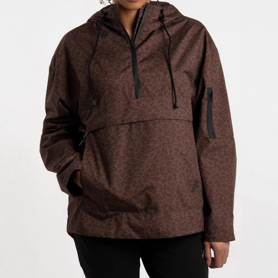 Damen Stylische Anorakjacke mit Kapuze – Célinea