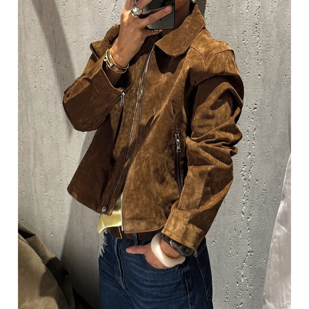 Damen Cropped Velourslederjacke mit Hemdkragen, Reißverschluss und Zipp-Taschen Echoarchiv