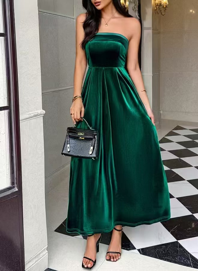 Damen Maxikleid mit schulterfreiem Schnitt und fließendem Satinmaterial Echo Archiv