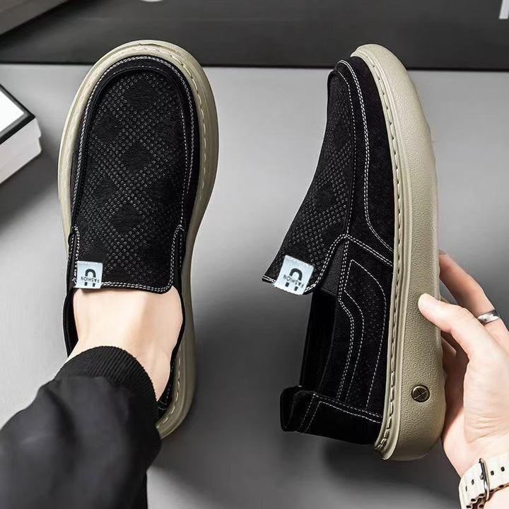 Herren Slip-On Plateau-Sneaker mit perforiertem Veloursleder und gepolstertem Komfortfußbett Echoarhiv – Norré