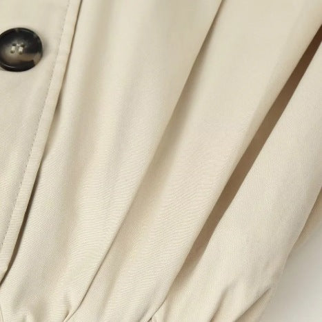 Damen Gekürzte doppeltreihige Trenchjacke mit Stehkragen, Epauletten und elastischem Saum Echo Archiv