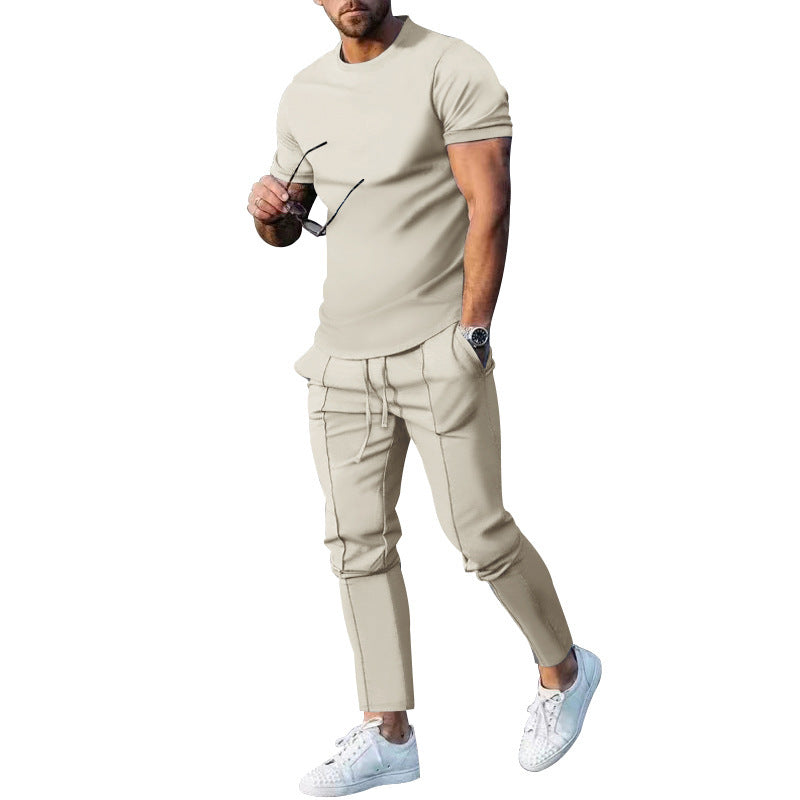 Herren lässiges Sport-Outfit mit atmungsaktivem T-Shirt und lockerer Jogginghose Echoarchiv