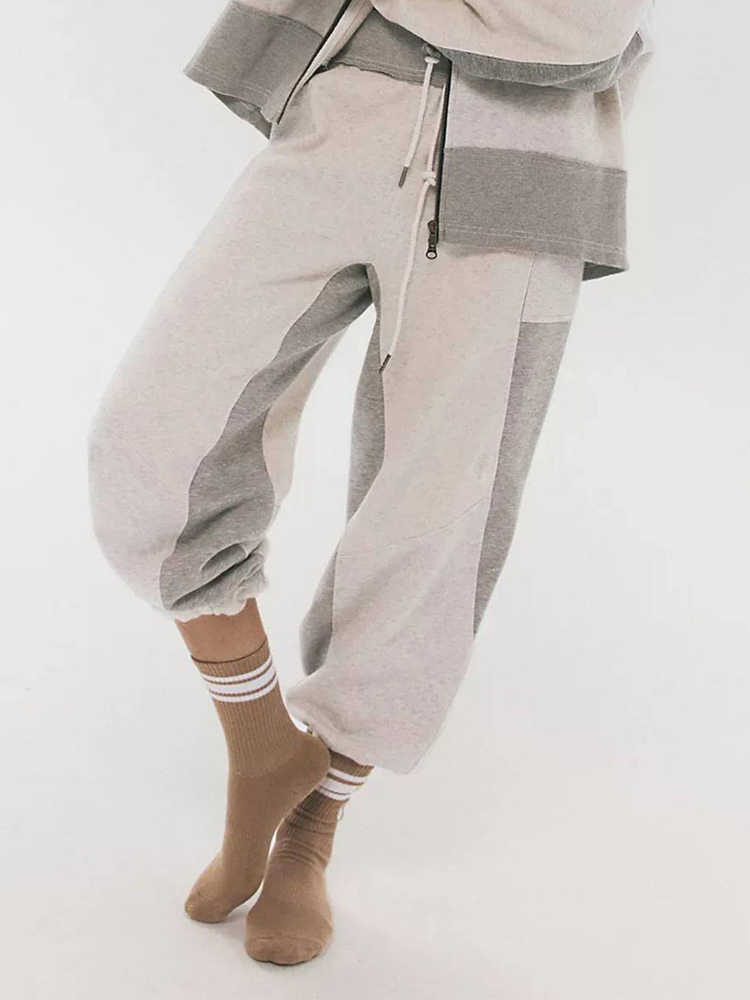 Damen Oversize‑Sweatpants im Baggy‑Cut mit hoher Bundpassform und Kordelzug – Avérine