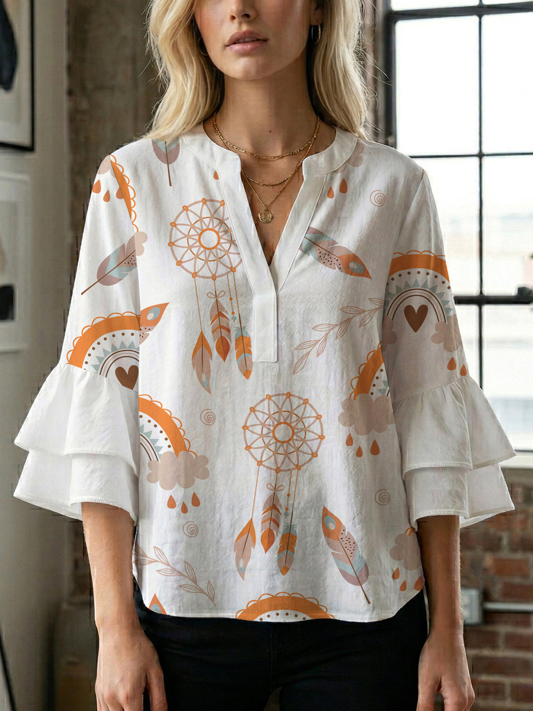 Damen Bluse mit voluminösen Flügelärmel und intensivem Blattmuster Echo Archiv
