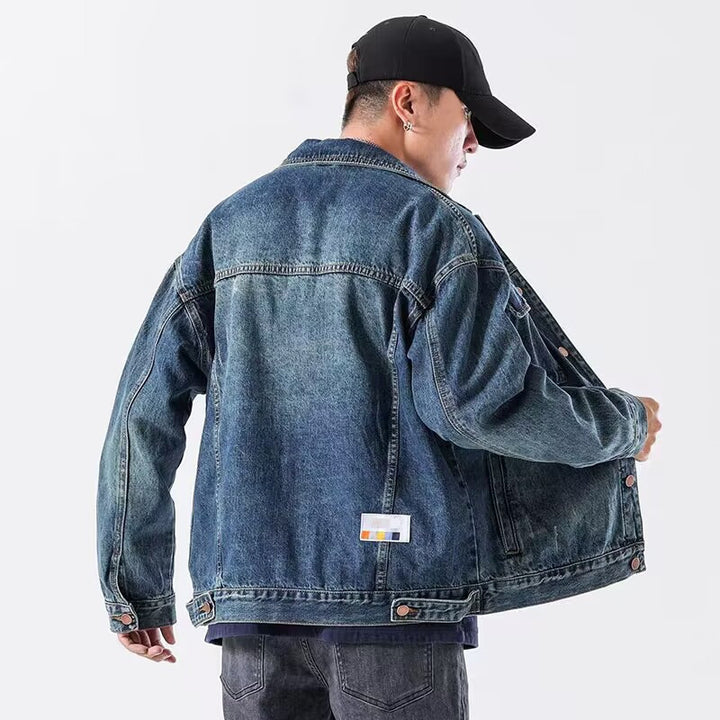 Herren Lässige Jeansjacke mit modernen Akzenten Echoarchiv