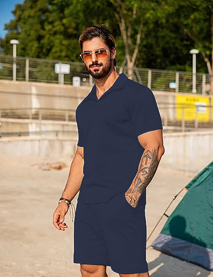 Herren Freizeitset mit passendem Kurzarmhemd und Shorts Echoarchiv
