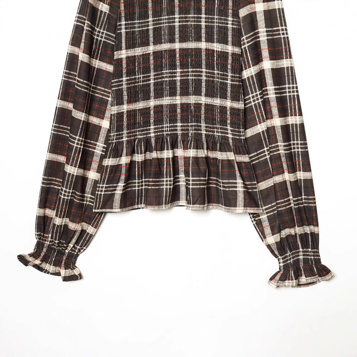 Damen Bluse mit Smok-Detail, Rüschenkragen und Volumenärmeln Echoarchiv