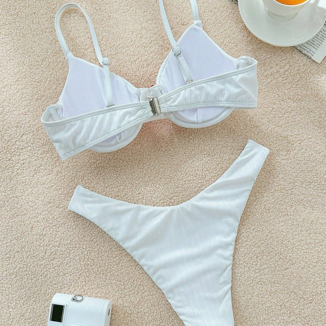 Damen gepolsterter Bikini mit farblich abgesetzten Akzenten Echo Archiv