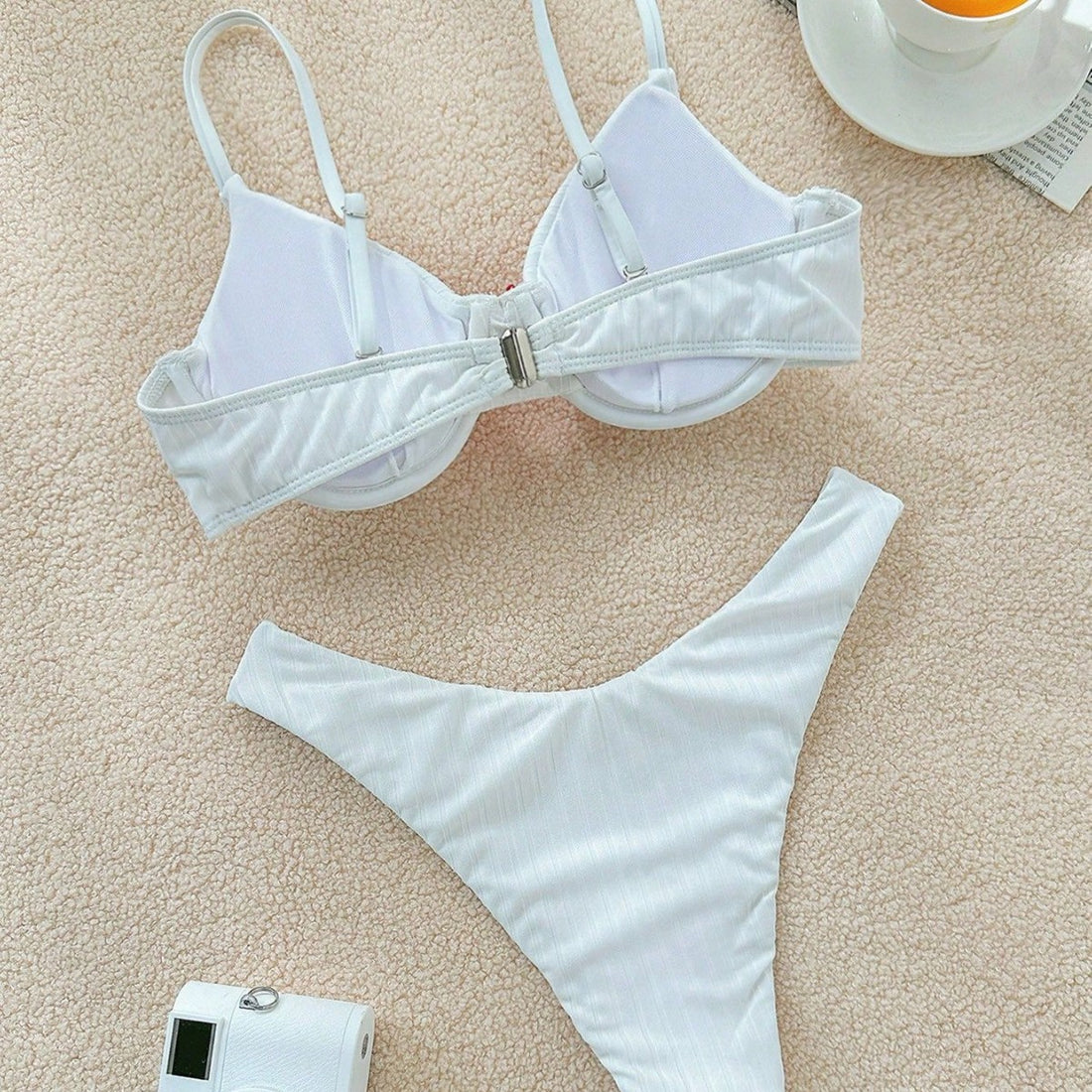 Damen gepolsterter Bikini mit farblich abgesetzten Akzenten – Maréssa