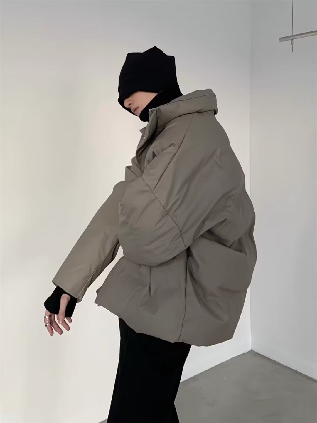 Unisex gefütterte Oversized-Jacke mit hohem Kragen Echoarchiv
