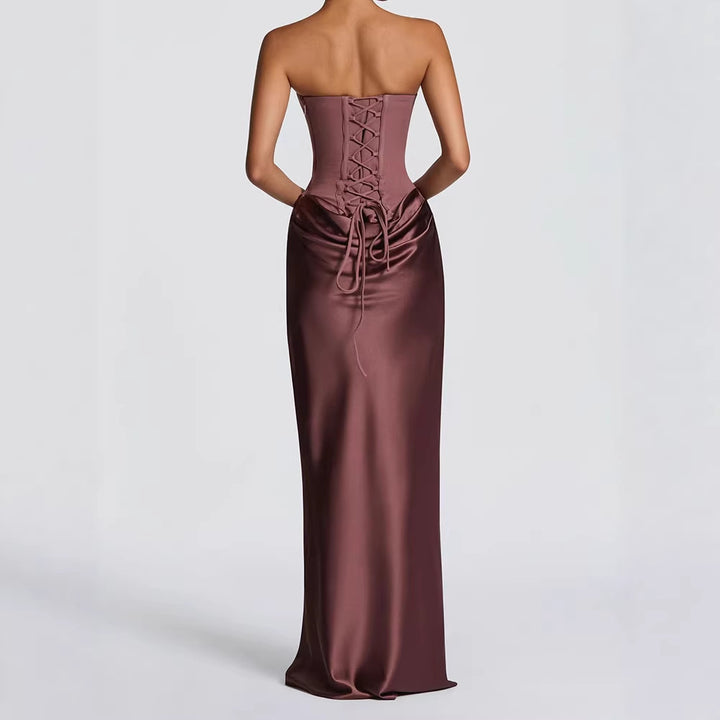 Damen Elegantes Wickelkleid mit figurbetontem Oberteil und schimmerndem Rock Echo Archiv