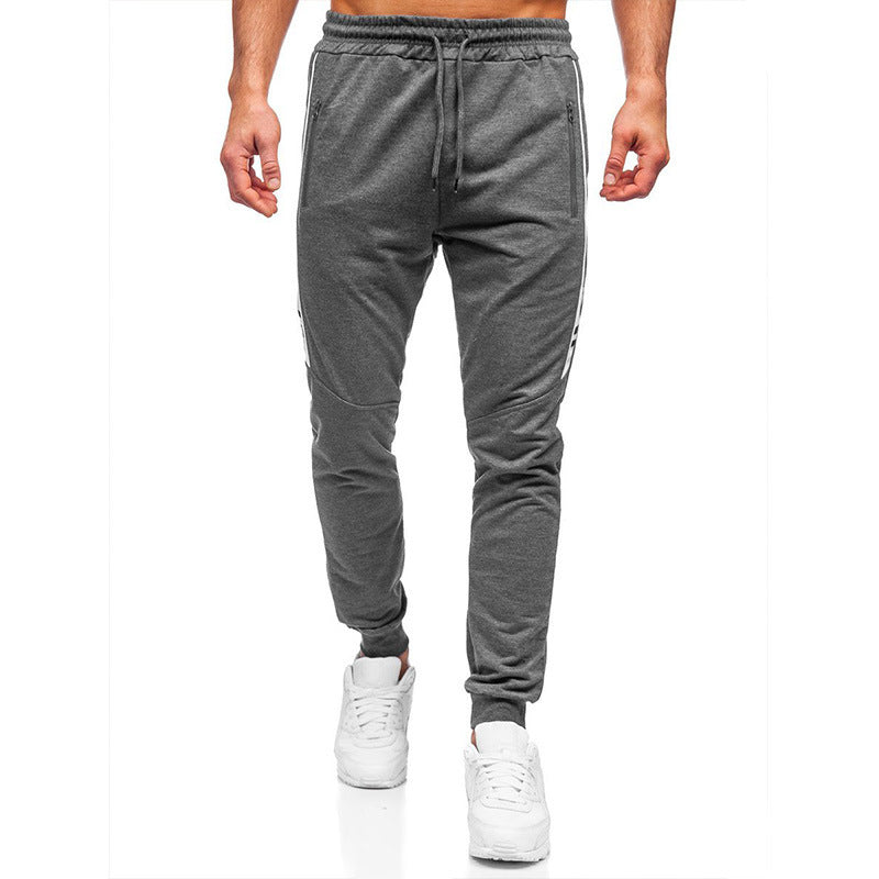 Herren Sportliche Jogginghose mit seitlichen Reißverschlusstaschen Echoarchiv