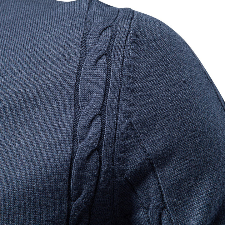 Herren Rollkragenpullover mit vertikalem Zopfmuster und schmaler Passform Echoarchiv
