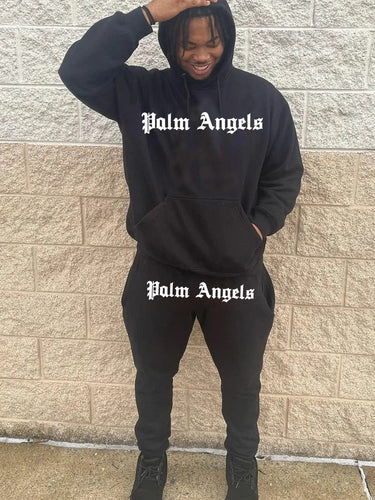 Herren Sweatsuit mit großflächigem Frontdruck Echoarchiv