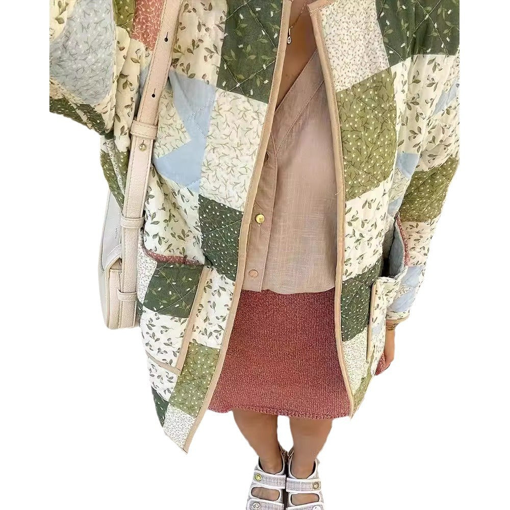 Damen Gefütterter Patchwork‑Steppmantel mit floralen Einsätzen und aufgesetzten Taschen Echo Archiv