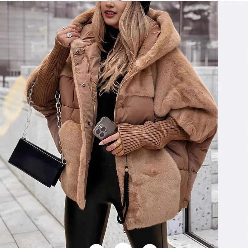 Damen nan oversized gesteppte Winterjacke mit Kunstfellpanelen, Kapuze und integrierten Rippenärmel-Details Echo Archiv