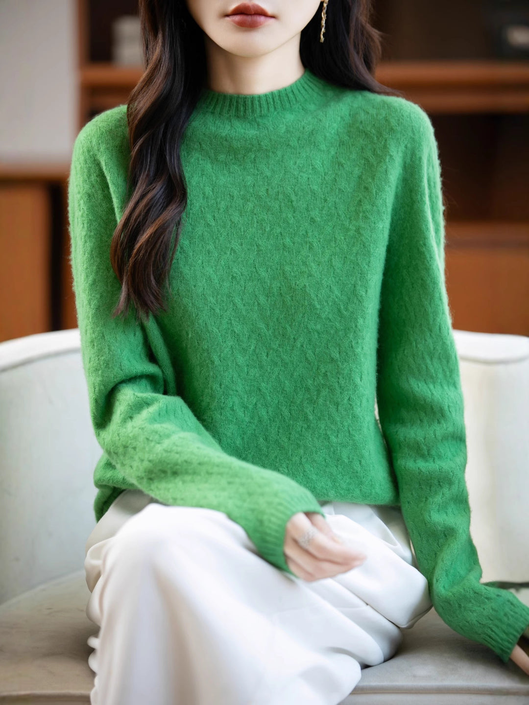 Damen Weicher Feinstrick‑Pullover mit kurzem Mockneck, leichter Mohair‑Optik und entspannter Silhouette Echoarchiv